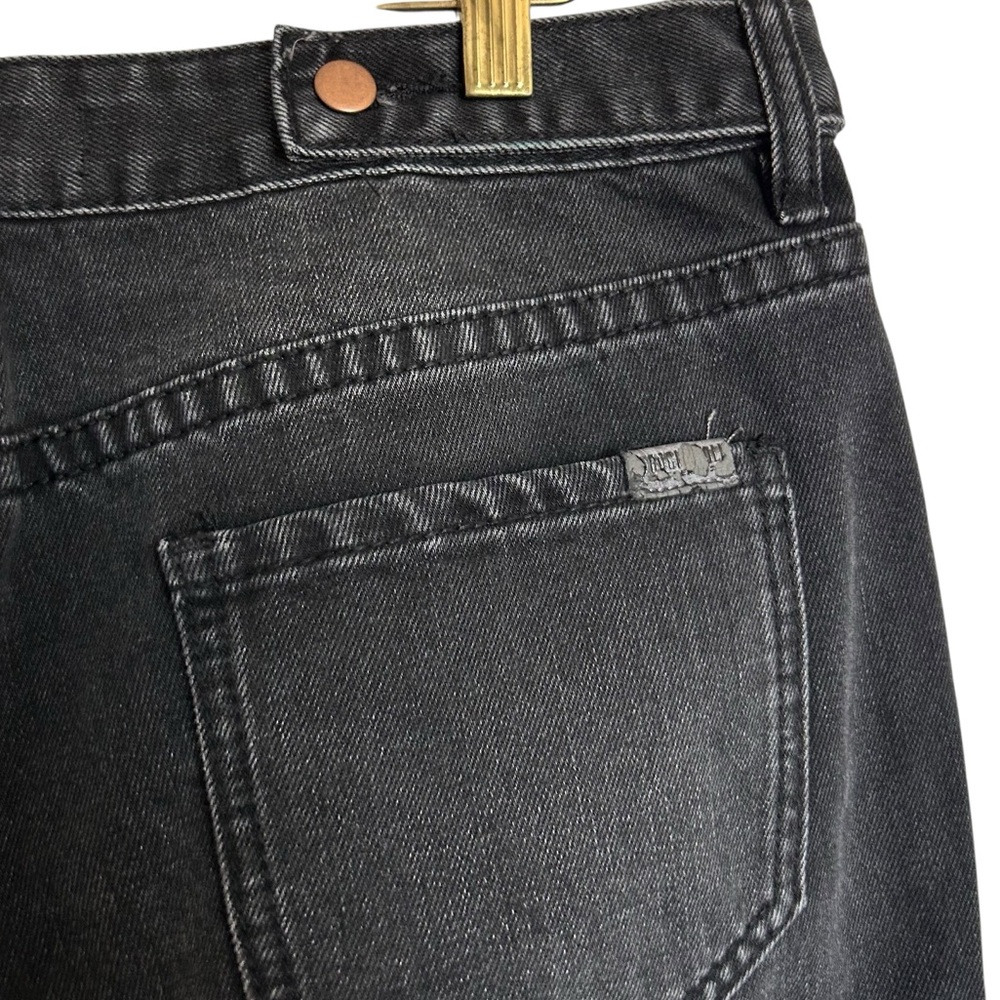 High-Rise Black Flare Jeans for Women — Sleek Wide-Leg Fit - Picture 11 of 15